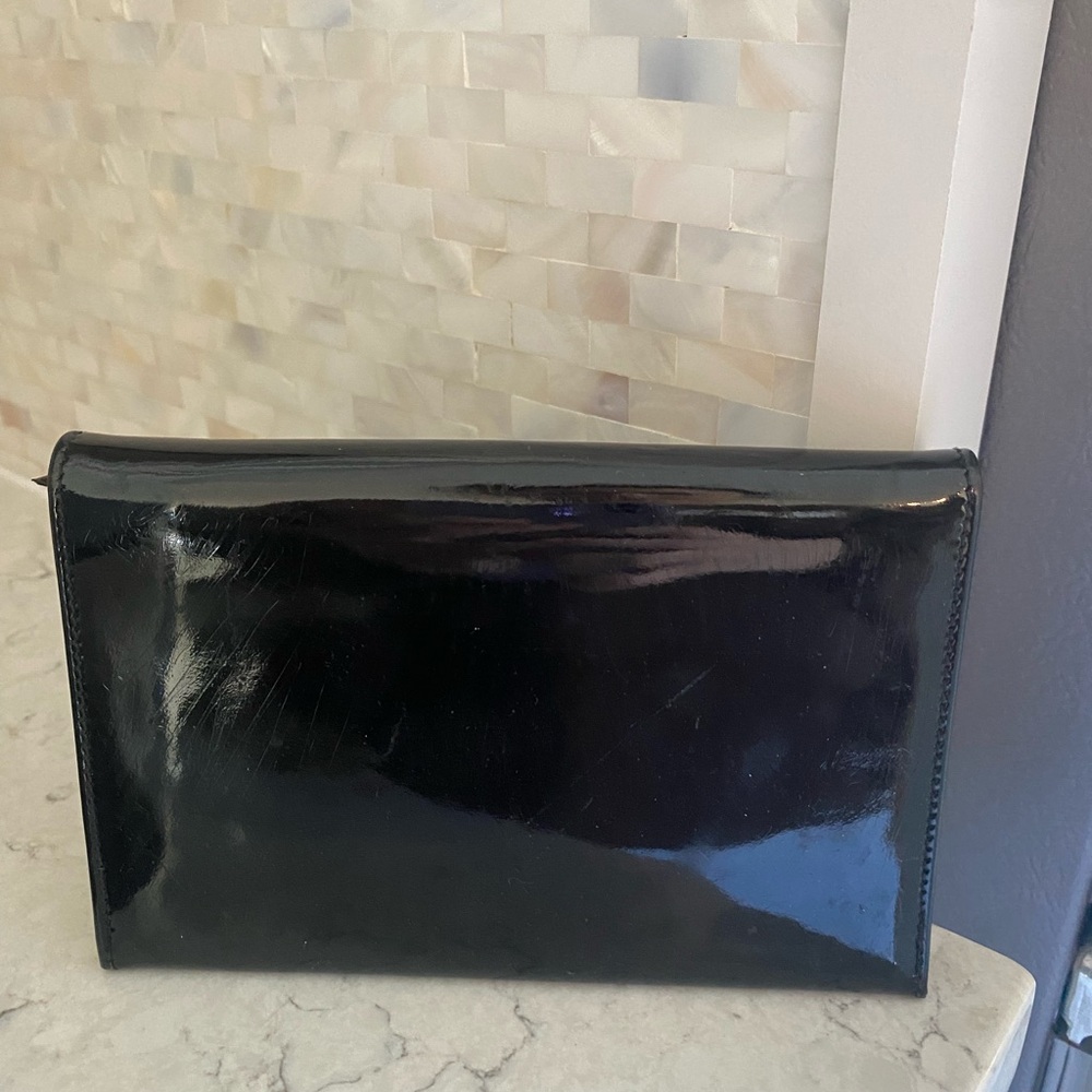 Chanel Black Patent Leather CC Logo Wallet Clutch - Picture 2 of 11